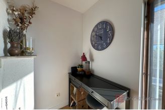 016 2049 08 Island of Hvar One bedroom apartment with a sea view for sale