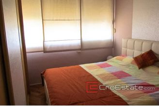 09 4285 30 Split apartment for sale