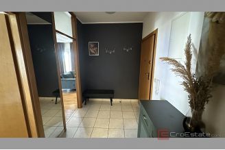 011 2045 39 Split Pazdigrad Two bedroom apartment for rent