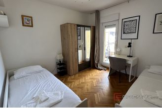 011 2045 39 Split Pazdigrad Two bedroom apartment for rent