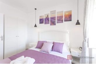 014 2038 86 Makarska Stone house in the first row to the sea for sale