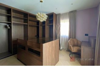 020 2046 30 sibenik luxury villa with pool for sale