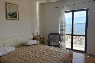 016 2022 422 Trogir Spacious house with a sea view for sale
