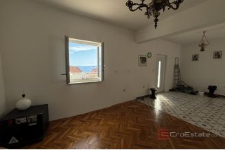 016 2022 422 Trogir Spacious house with a sea view for sale