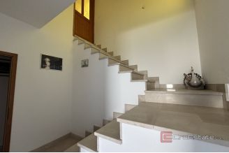 016 2022 422 Trogir Spacious house with a sea view for sale