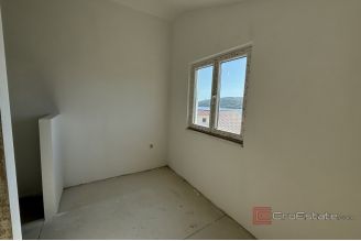 016 2022 422 Trogir Spacious house with a sea view for sale