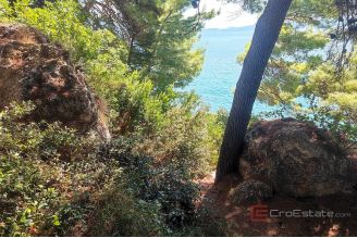 017 2021 393 Omis Apartment house in the first row to the sea sale