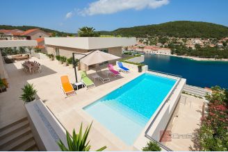 01 2013 183 Brac Modern villa sea view for sale 01 2013 183 Brac Modern villa sea view for sale