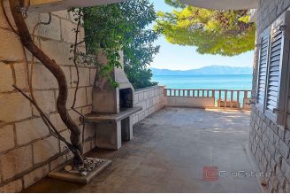 020 2021 394 Makarska House in the first row to the sea sale