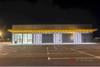 010 Kaštela Commercia office space in the economic zone for rent