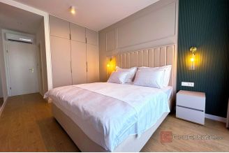 020 2031 144 near split modern villa with pool for sale