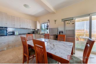 020 2031 147 Family house with an open sea view for sale