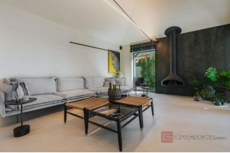 018 2044 33 Korcula Luxury villa in the first row to the sea for sale