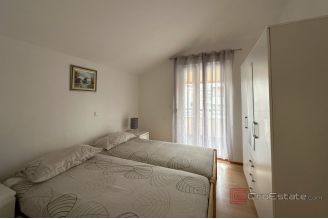 012 2049 11 Ciovo Three bedroom apartment with a sea view for sale