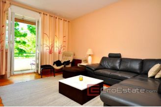 Apartment_Split_16