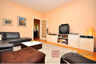 Apartment_Split_16