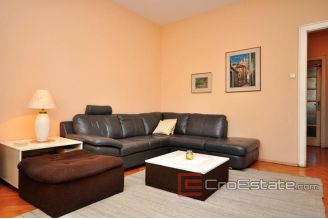 Apartment_Split_16