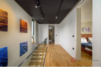 020 5324 30 Umag Luxury villa with pool sale