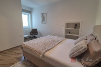 019 2047 28 Sibenik Modern villa with pool for sale