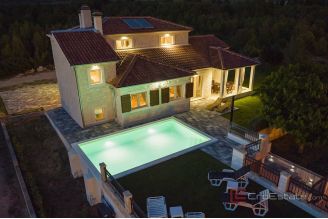 019 2047 28 Sibenik Modern villa with pool for sale