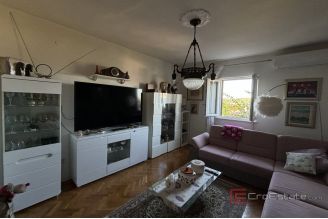 019 2035 178 Ciovo Two bedroom apartment with a sea view for sale