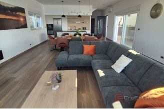 016 2016 625 Omis Newly built willa with pool and a sea view for sale