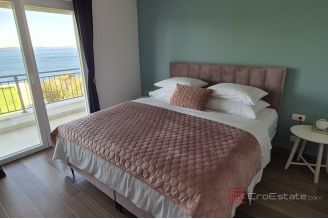 016 2016 625 Omis Newly built willa with pool and a sea view for sale