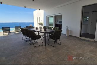 016 2016 625 Omis Newly built willa with pool and a sea view for sale