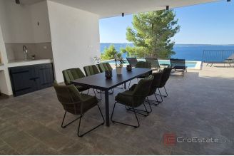016 2016 625 Omis Newly built willa with pool and a sea view for sale