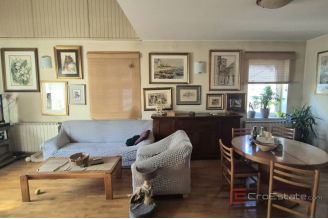 008 2047 29 Sibenik Two story apartment in the city center for sale