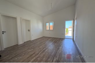 018 2030 83 rogoznica three apartments for sale