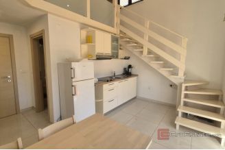 017 2047 30 Murter Apartment house with pool for sale