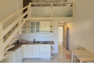 017 2047 30 Murter Apartment house with pool for sale