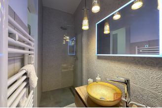 016 2049 12 Kastela Three bedroom apartment for rent