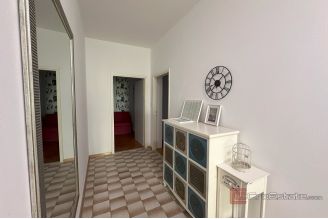 016 2049 12 Kastela Three bedroom apartment for rent