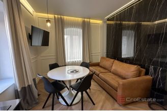 010 2045 48 Split Center Modern studio apartments for sale