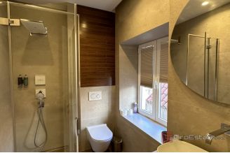 010 2045 48 Split Center Modern studio apartments for sale