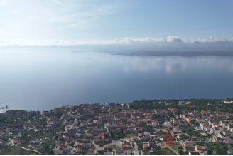 011 2046 33 Brac Agricultural land with sea view for sale