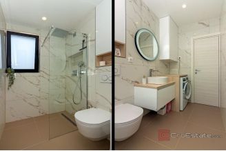 009 2048 22 Split area Luxury two bedroom penthouse for rent