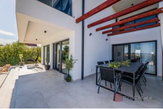 020 2044 35 Kastela Exclusive newly built villa with panoramic sea view for sale