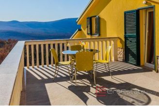020 2031 152 Kastela Villa with pool for sale