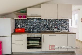 020 2031 152 Kastela Villa with pool for sale