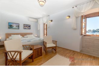 020 2016 628 island brac stone house with pool and sea view for sale