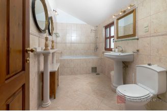 020 2016 628 island brac stone house with pool and sea view for sale