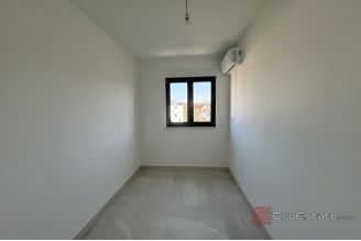 015 2035 184 Ciovo Penthouse with a sea view and a roof terrace sale