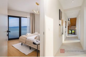 020 2021 397 Zadar Villa first row to the sea for sale