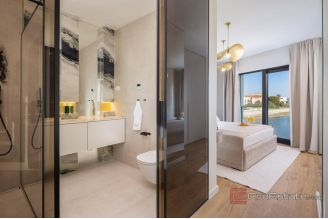 020 2021 397 Zadar Villa first row to the sea for sale