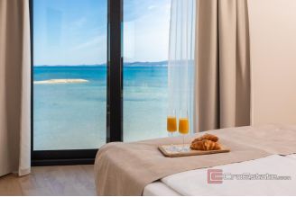 020 2021 397 Zadar Villa first row to the sea for sale