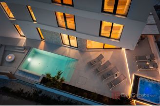 020 2021 397 Zadar Villa first row to the sea for sale