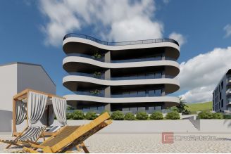 006 2035 187 Trogir Luxury apartment in the first row to the sea for sale